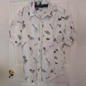 Arizona Jean Company White Casual Shirt with Black Graphics, Size M, EUC